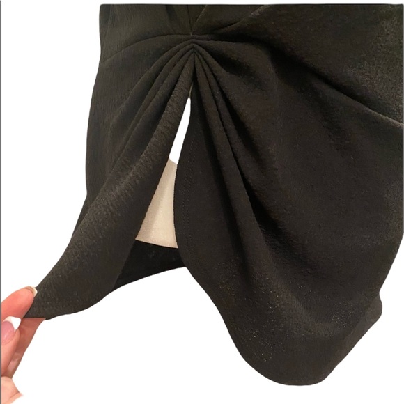 Vince Camuto Short Sleeve Round Neck Gathered Side Asymmetrical Blouse M - Picture 5 of 13